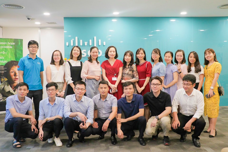 Chia sẻ cộng đồng, đào tạo giáo viên IoT theo tiêu chuẩn Cisco Networking Academy (Hoa Kỳ)